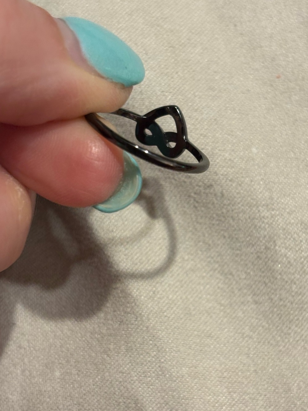 Sterling Silver Black Heart Knot Ring - Picture 7 of 7